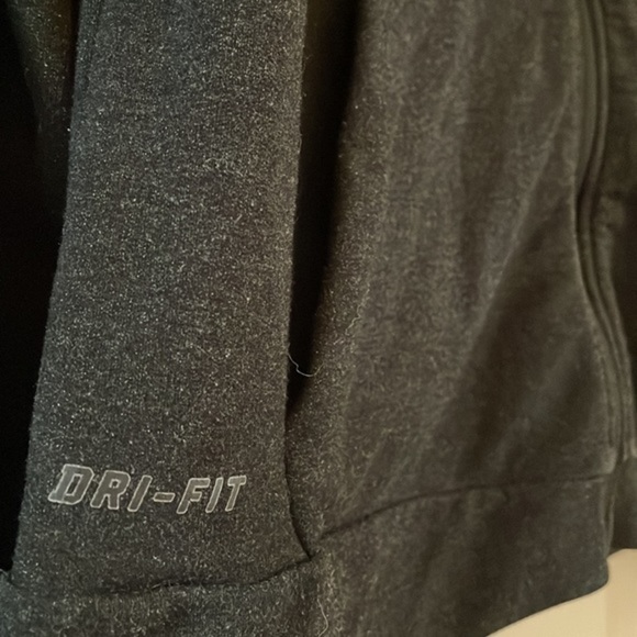 𝅺NIKE Pro Training Dri-Fit Hoodie - All Black - Small - Picture 5 of 5